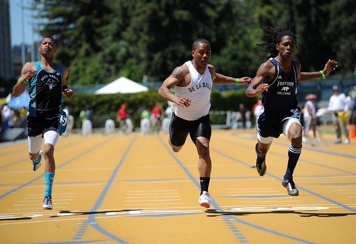 2010 NCS-MOC-270.JPG - 2010 North Coast Section Finals, held at Edwards Stadium  on May 29, Berkeley, CA